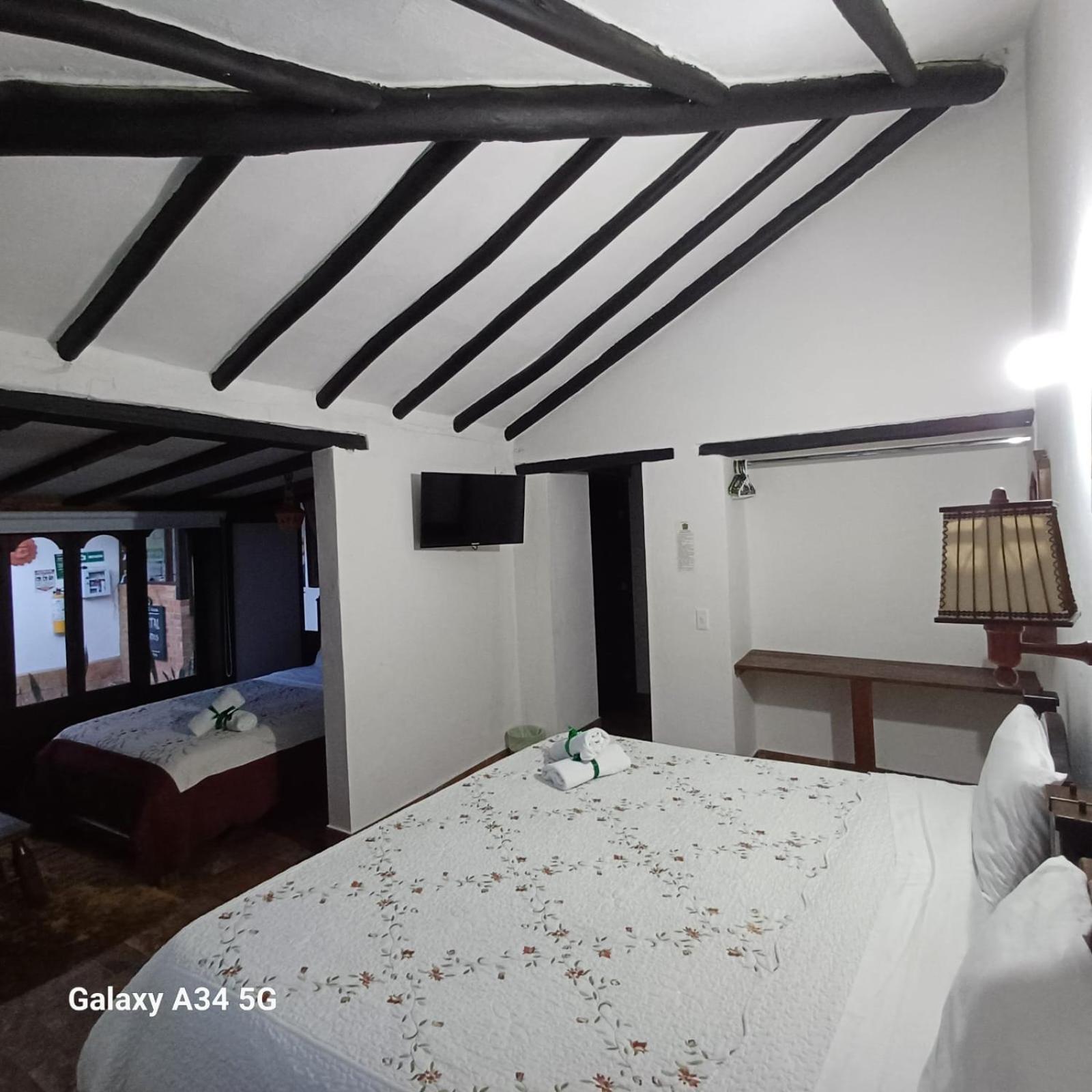 Hostal Rana فيلا دي ليفا المظهر الخارجي الصورة